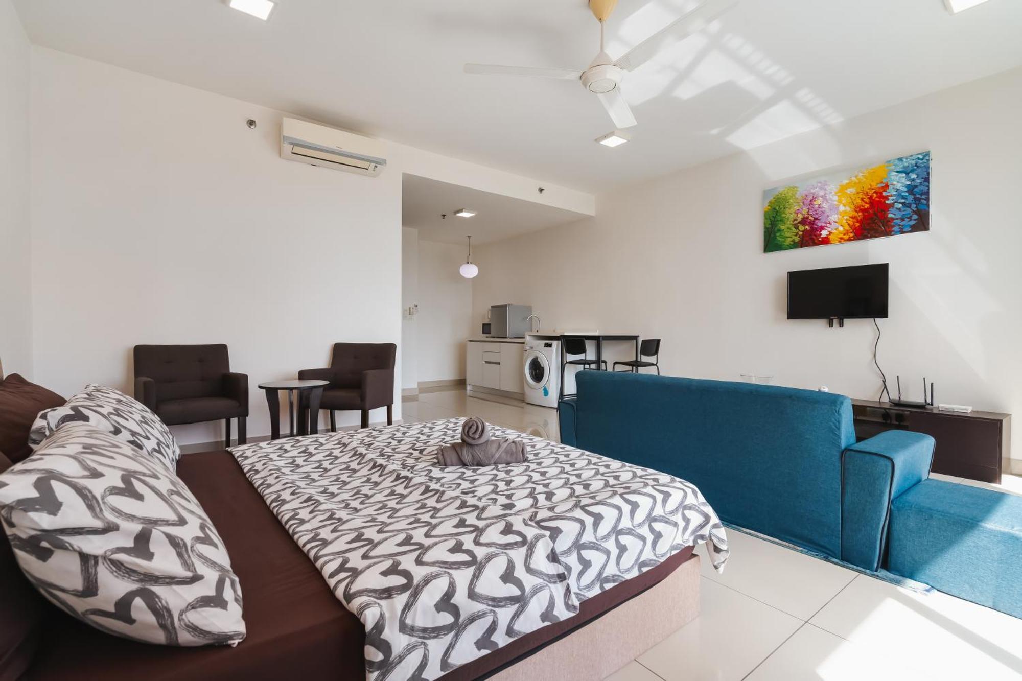 Netflix Studio @ Trefoil Setia City Setia Alam Esterno foto